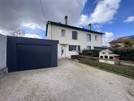 maison mitoyenne avec garage