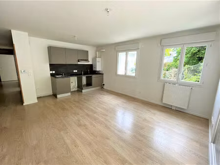 appartement 3 pièces avec balcon et parking - bapeaume - secteur des m.i.n.