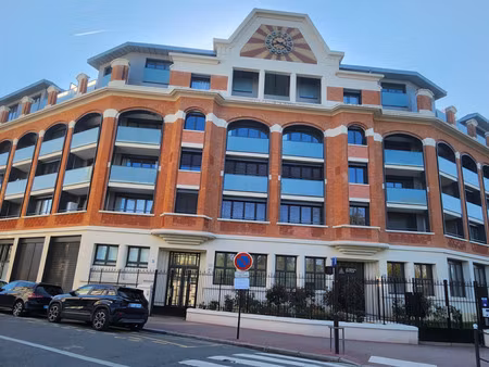 avenue de gravelle - appartement et immeuble d'exception