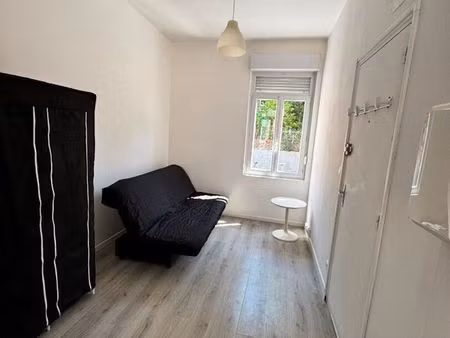 studio 1 pièce 20 m²