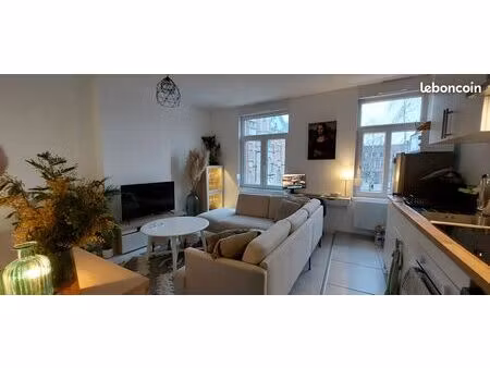 ? superbe t2 de 33m² quasi neuf sur la place d'orchies