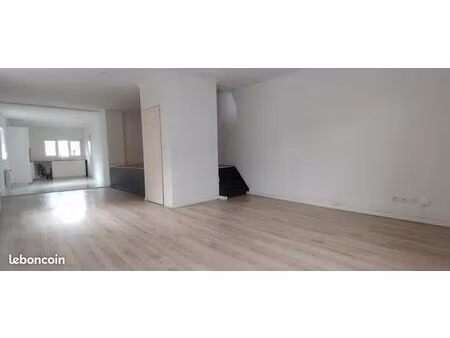 ? superbe maison 3 chambres  rénovée récemment  centre ville d'orchies