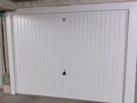 box / garage / garde-meubles 170
