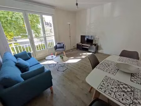 location appartement 4 pièces meublé à rezé (44400) : à louer 4 pièces meublé / 73m² rezé
