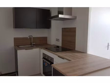 location appartement  m² t-3 à hazebrouck  688 €