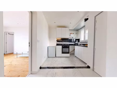 ** appartement malakoff - refait à neuf - proche transports **