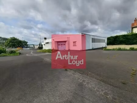 vente entrepôt 1 272 m²