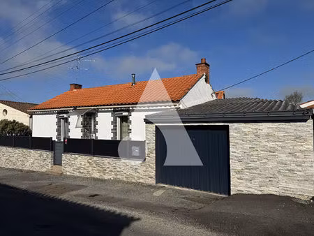 saint-étienne-du-bois - maison de plain-pied rénovée  proche centre