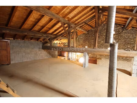 grande maison de village