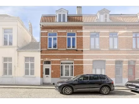 charmant huis te koop in sint-clarastraat brugge