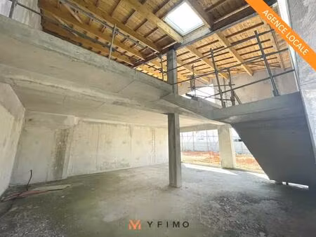 location commerce aubergenville 78410 200m²