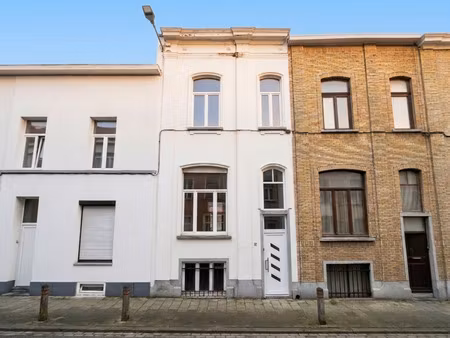 maison à louer à etterbeek € 2.350 (lmrfi) - century 21 souverain | zimmo