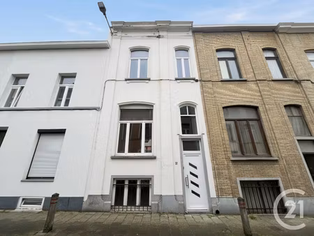 maison à louer à etterbeek € 2.500 (lmrfi) - century 21 souverain | zimmo
