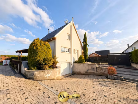 belle maison avec grand jardin