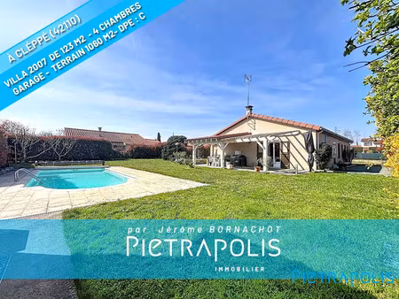 villa plain-pied avec piscine sur terrain arboré de 1000 m2 ?