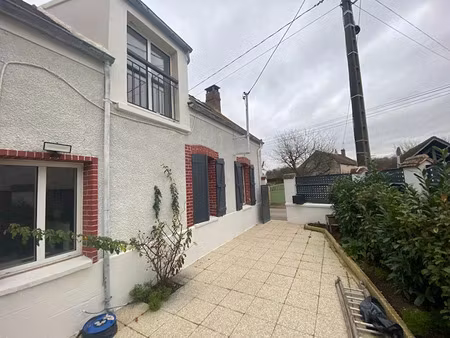 location maison 3 pièces 77.42 m² à ville-saint-jacques (77130)  1 010 €