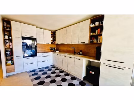 maison 5 pièces - 140 m²