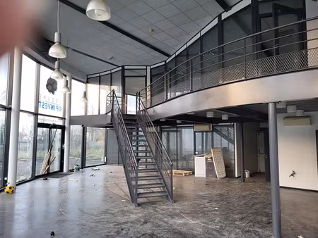 location bureaux et commerces au perrier (85300) : à louer / 1142m² le perrier
