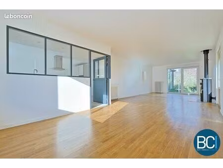 maison 5 pièces 165 m²