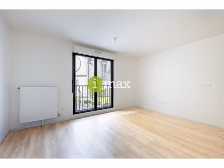 clichy 'mairie' - 2 pieces - 307 980€ fai