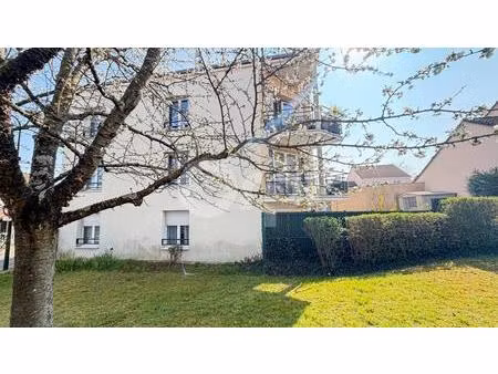 appartement 3 pièces avec balcon et box à vendre