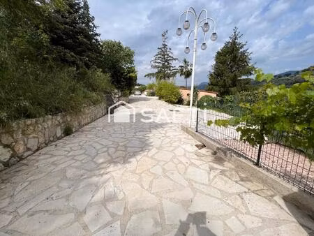 magnifique propriété sur la commune de la trinite : terrain arboré de 7.000m2 deux maisons