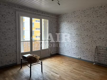 location appartement 2 pièces à alençon (61000) : à louer 2 pièces / 44m² alençon