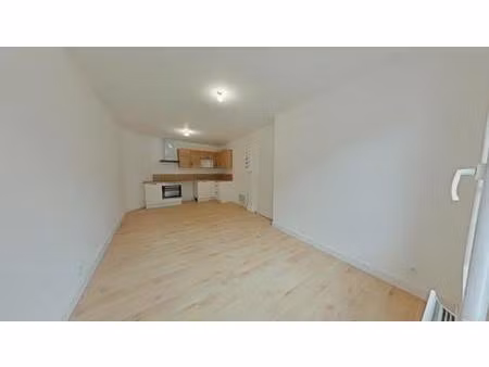 location appartement 2 pièces 32m² loudun 86200