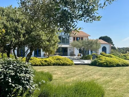 vente villa de luxe préfailles 10 pièces 350 m² <meta name="description" content="pornic a