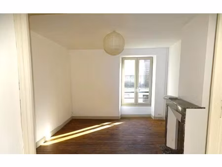 vente maison 3 pièces 79 m² à thenon (24210)  87 370 €