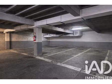 vente parking undefined m²