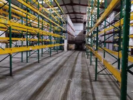 location local d'activités bessines 5 200 m²