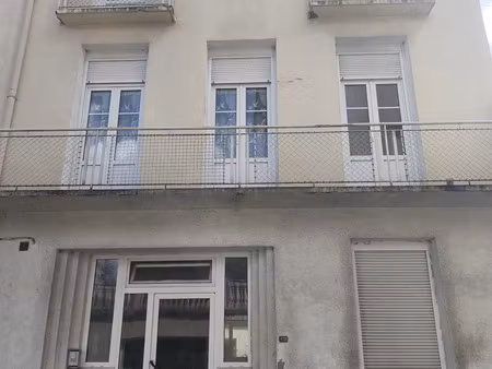 immeuble à contrexéville (88140)