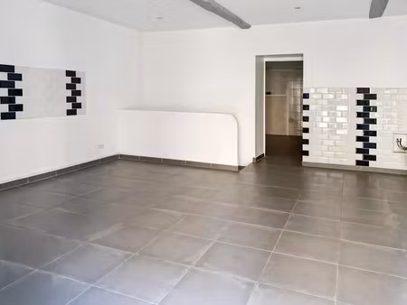 vente commerce oraison (04700)