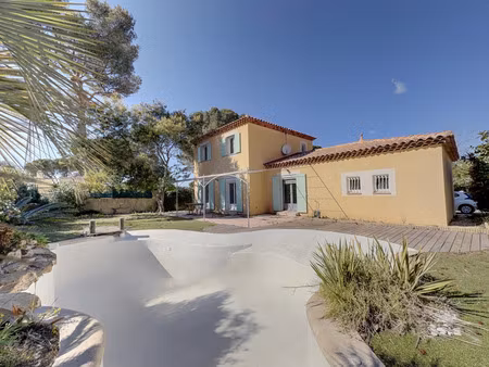 villa de standing à six-fours-les-plages