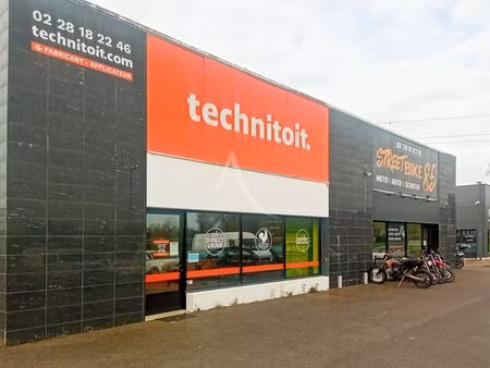à louer local commercial 162 m² – 1 489 € |challans