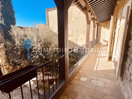 château à rafraichir à bernis