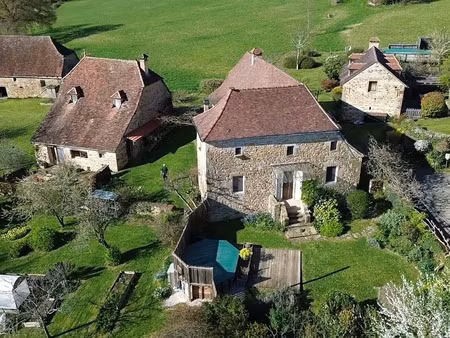 ensemble immobilier à alvignac