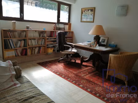 achat local commercial 53m² vals pres le puy 43750