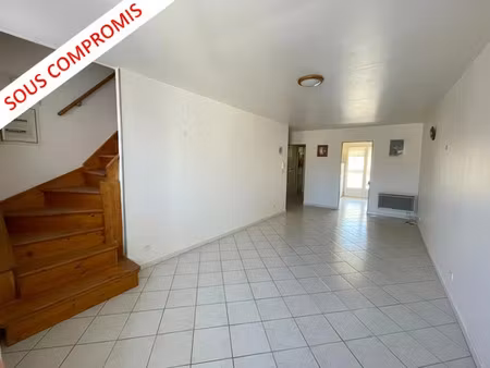 vente maison 4 pièces 72 m² à esparron-de-verdon (04800)  161 250 €