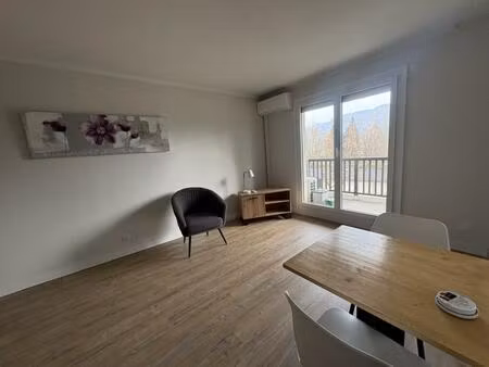 location appartement 1 pièce meublé 32m² la motte servolex 73290