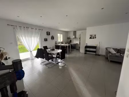 vente maison 4 pièces 90 m² à vierzon (18100)  192 240 €