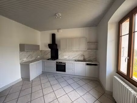 location appartement 3 pièces 74m² st baldoph 73190