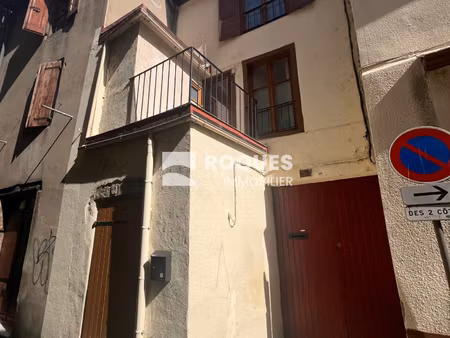 a vendre maison de ville t2 avec terrasse et cave