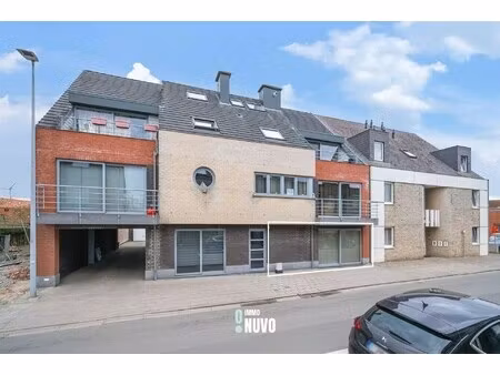 gelijkvloers instapklaar 2 slaapkamer appartement met garage