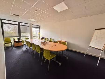 location bureau 33 m² à tours (37100)