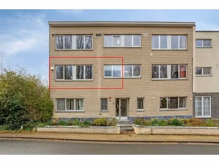 rustig gelegen  gerenoveerd 2-slaapkamer appartement