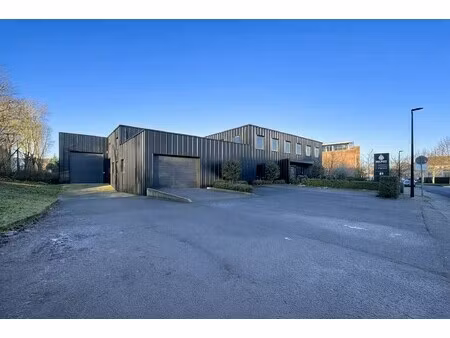 uitzonderlijke magazijnen en kantoren in wemmel