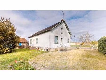 maison de 93 m² à bellegarde