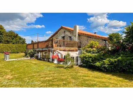 grange du xvème subtilement rénovée - art de vivre en périgord